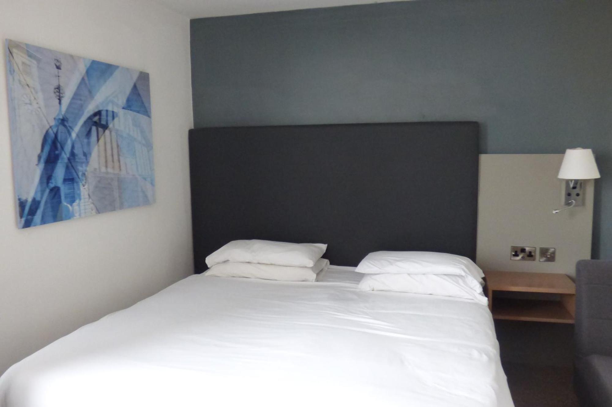 מנספילד Midlands Hotel מראה חיצוני תמונה