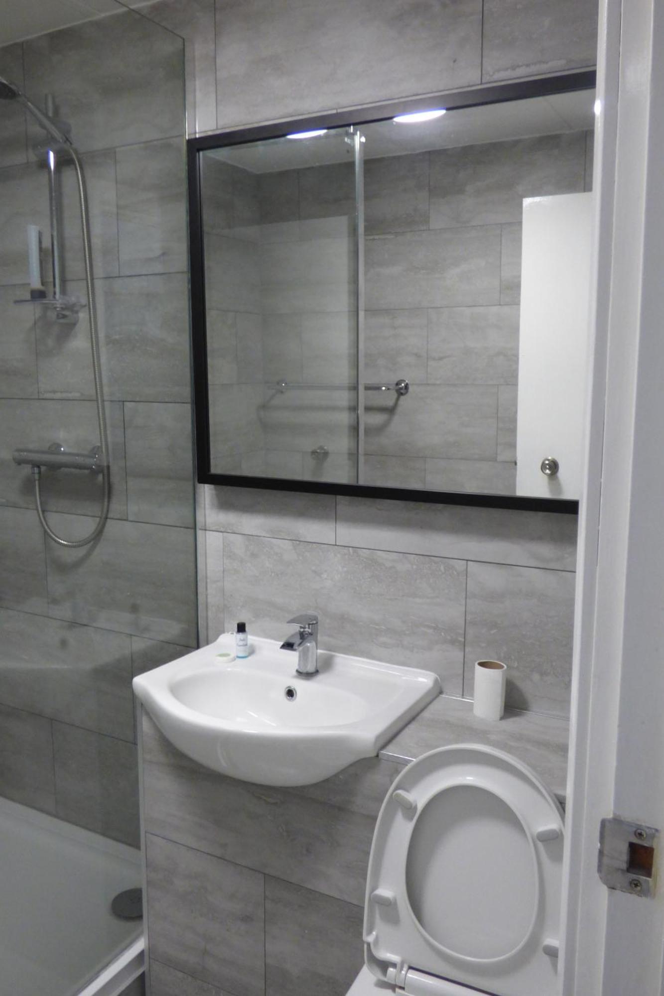 מנספילד Midlands Hotel מראה חיצוני תמונה